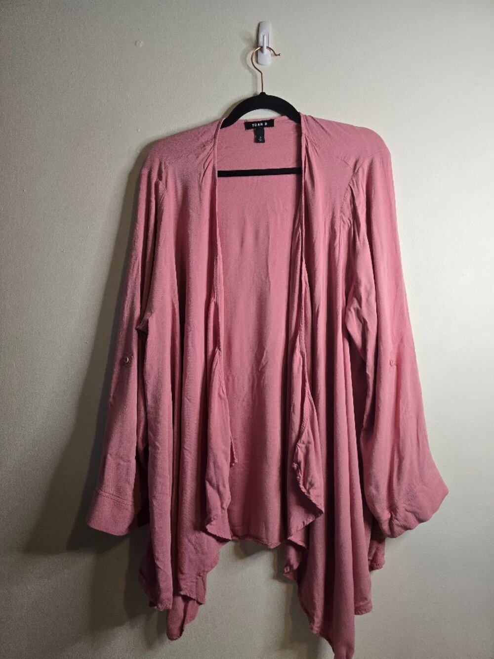 Women's PLUS - 2x Rose Pink Torrid Handkerchief Hem Open Face Cardigan Shrug
